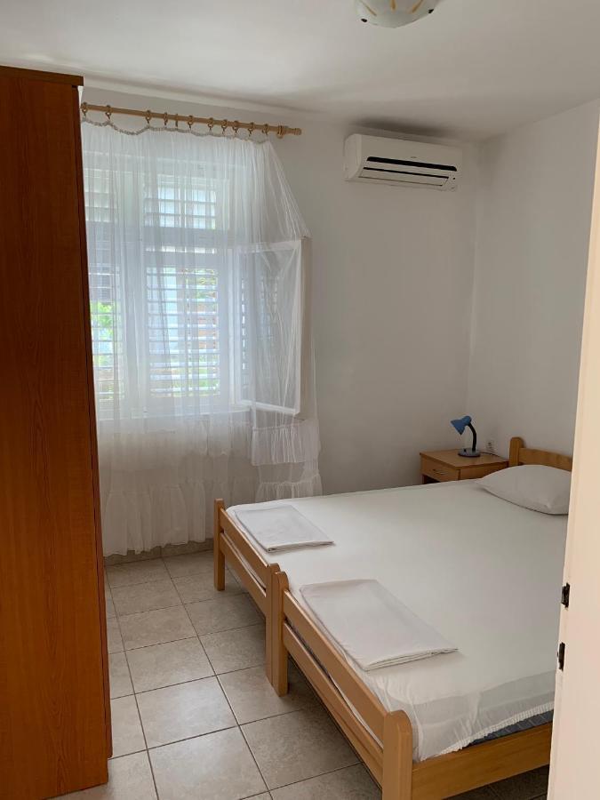 Anita Guest House Tivat Extérieur photo