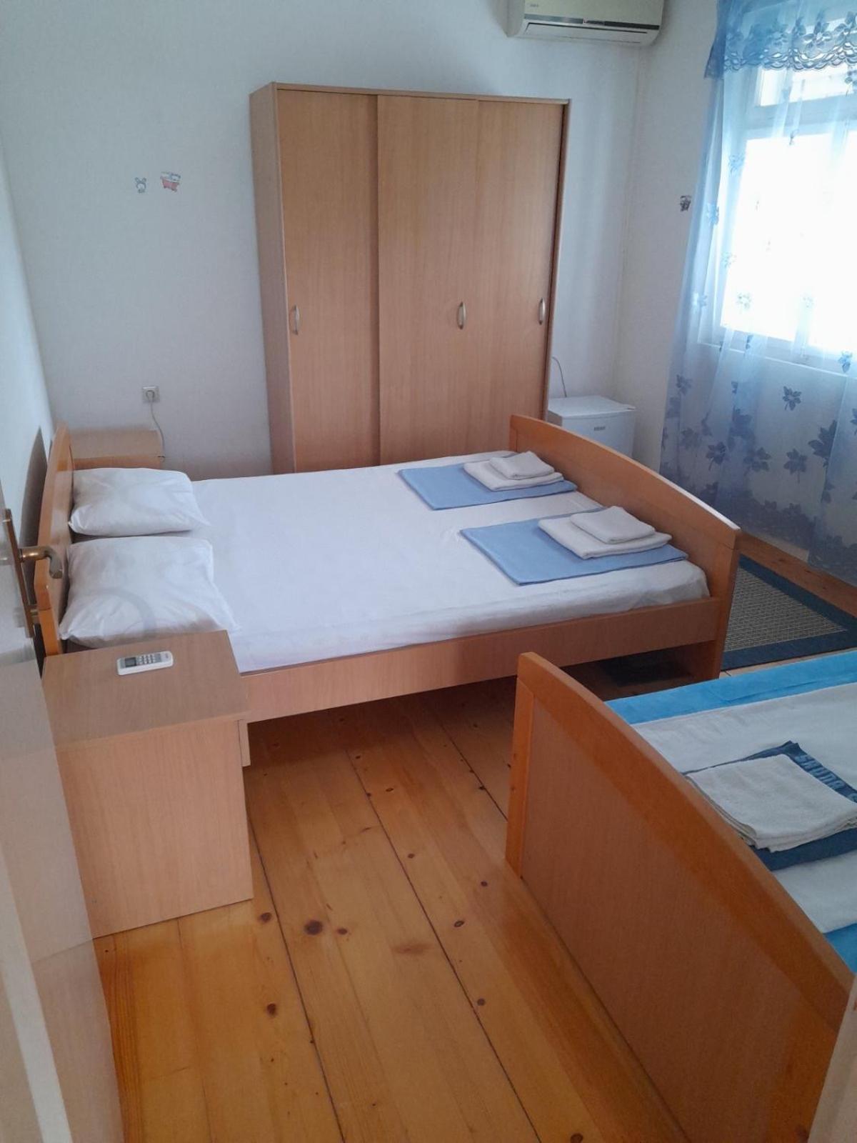 Anita Guest House Tivat Extérieur photo