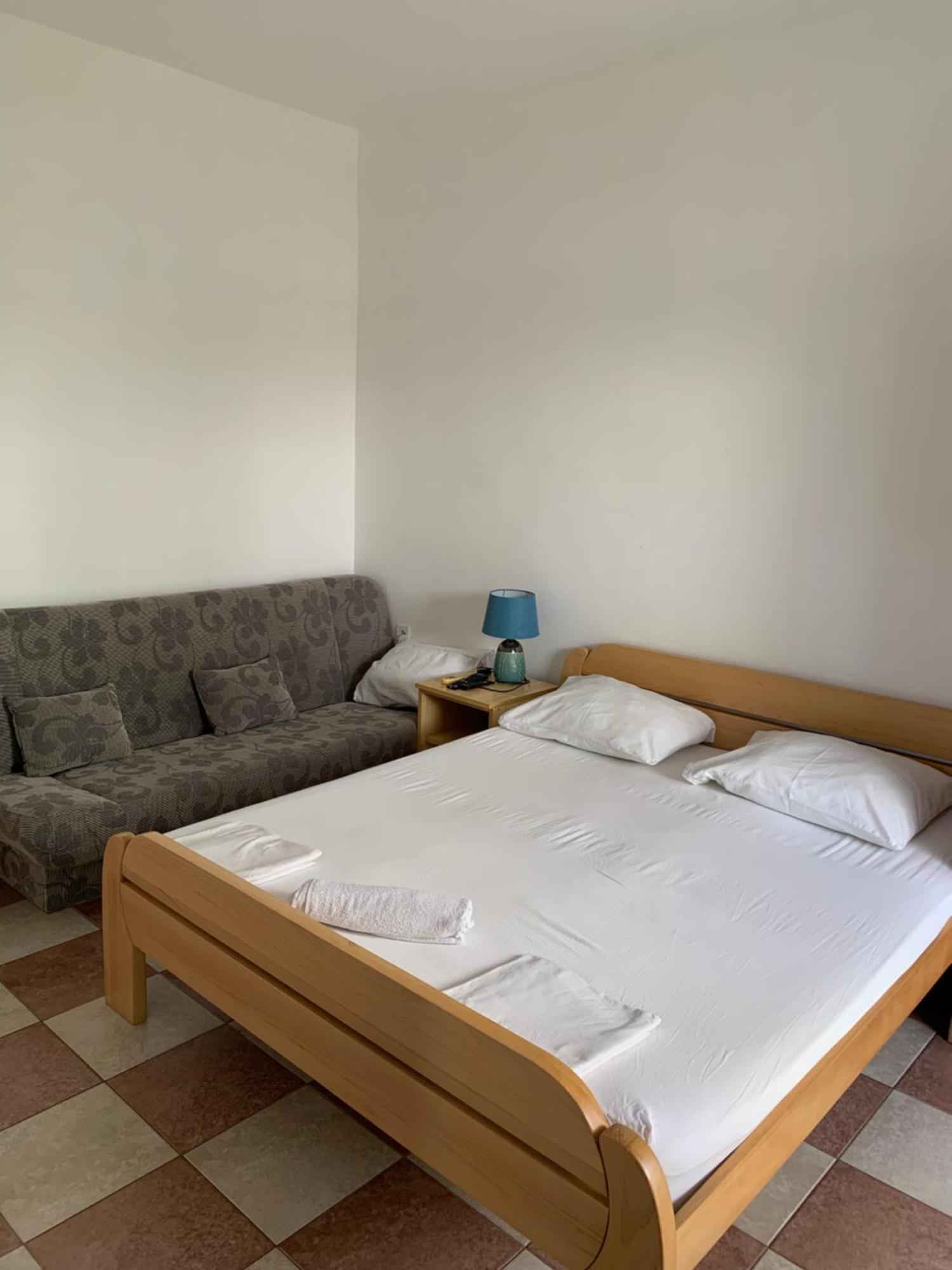 Anita Guest House Tivat Extérieur photo