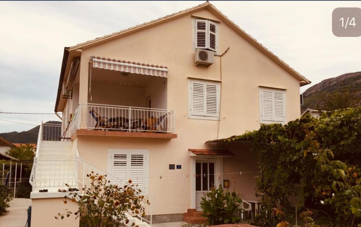 Anita Guest House Tivat Extérieur photo